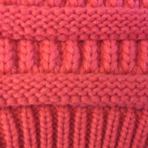 2 knitted cotton hats ( one cream/peachy pink) price is for both - Picture 12 of 16